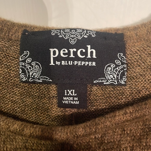 Super cute sweater - Picture 4 of 6